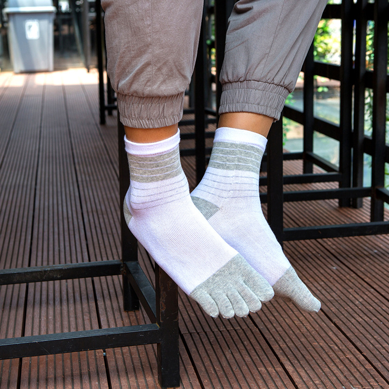 ถุงเท้าผู้ชายแบบห้านิ้ว 3/5 คู - Toe Sock Split บทวิจารณ์และราคา