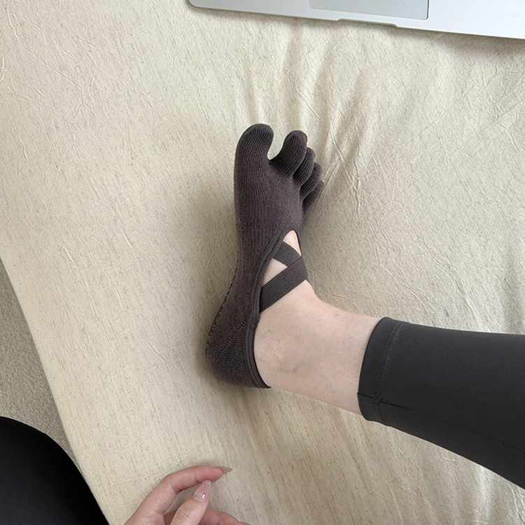 ถุงเท้าโยคะแบบไขว้สำหรับผู้หญิ - Grip Sock Yoga บทวิจารณ์และราคา