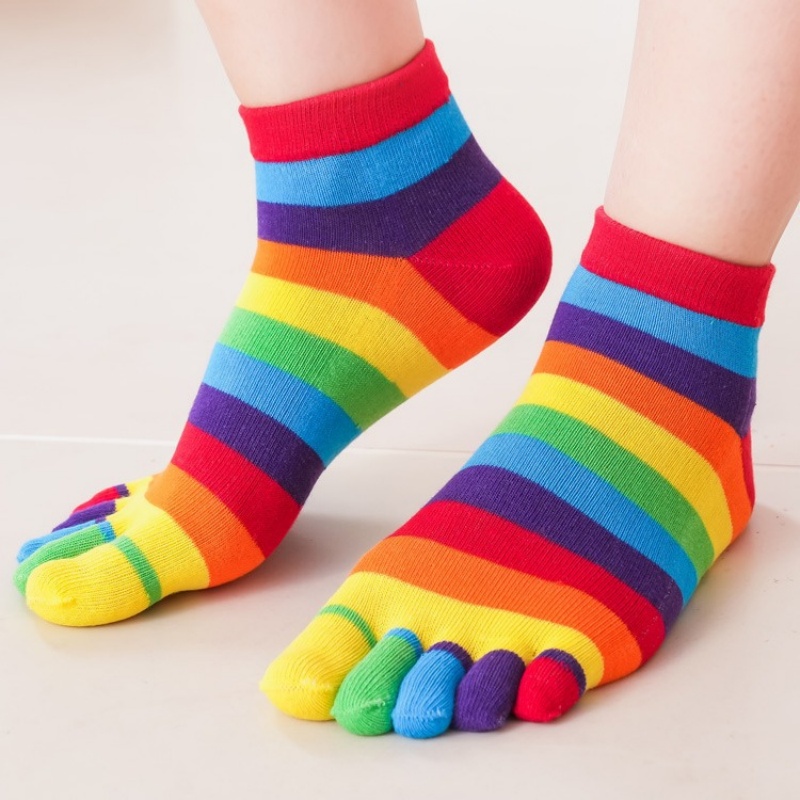 ถุงเท้าผู้หญิงลายรุ้งแบบห้านิ้ - Toe Sock Split บทวิจารณ์และราคา