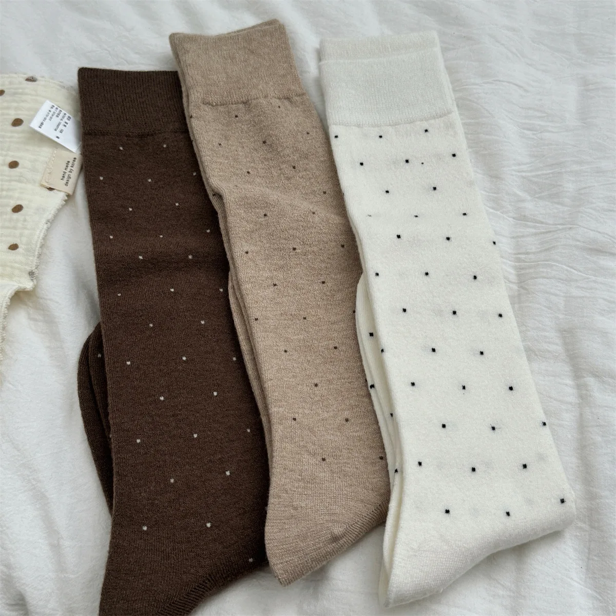 SP & CITY ฤดูหนาวหวาน Polka Do - Silk Sock Bamboo บทวิจารณ์และราคา