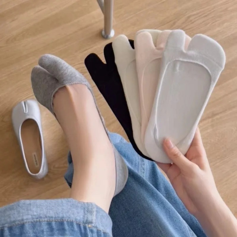ถุงเท้าสองนิ้วแบบสบาย ระบายอาก - Invisibility Sock Loafer บทวิจารณ์และราคา