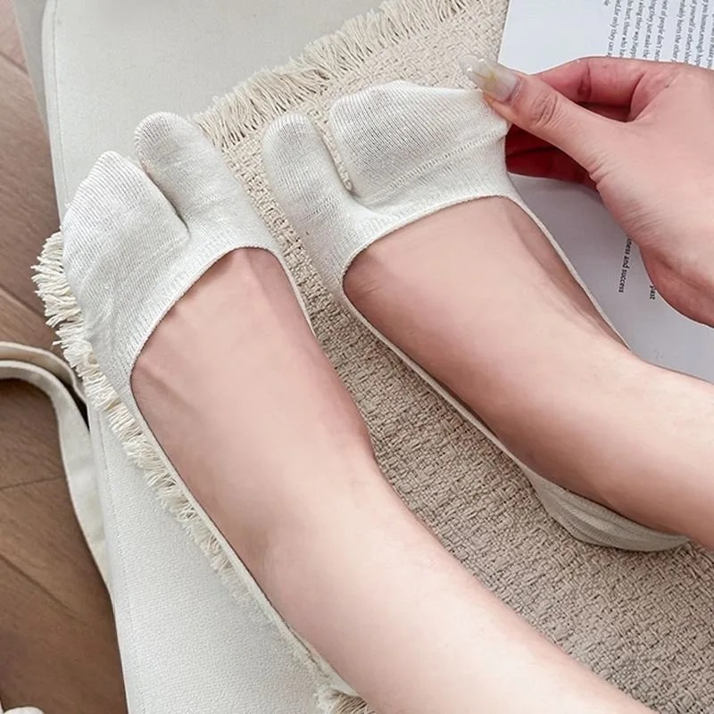 ถุงเท้าสองนิ้วแบบสบาย ระบายอาก - Invisibility Sock Loafer บทวิจารณ์และราคา